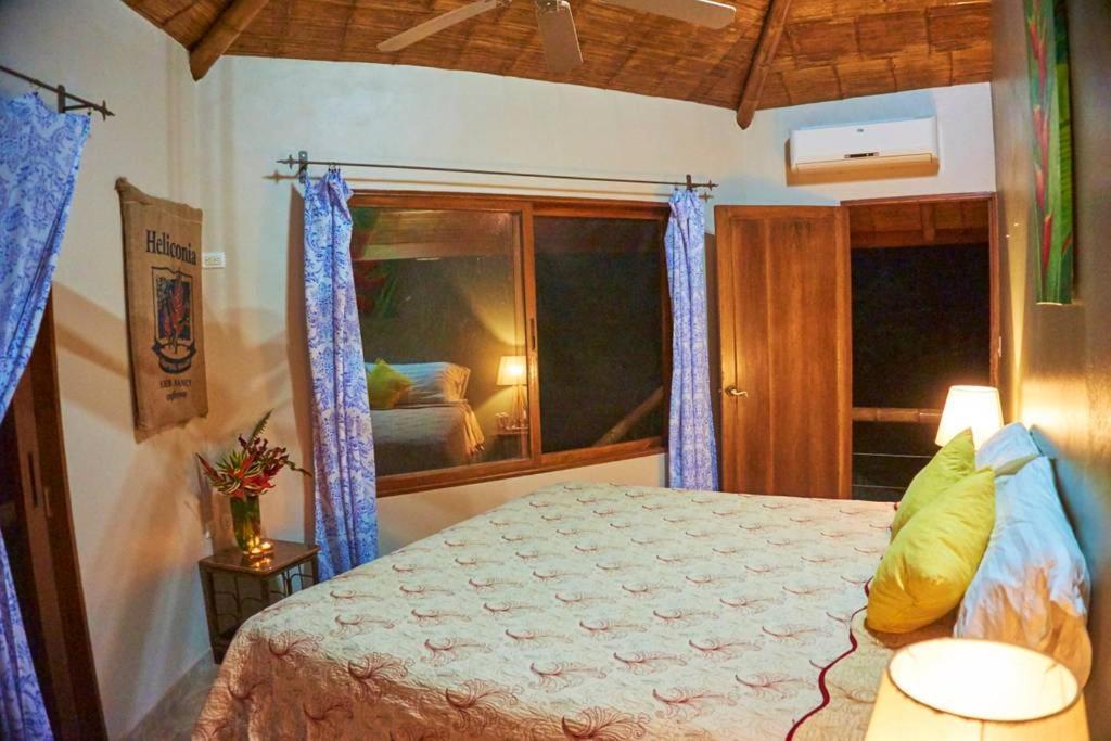 Manoas Bed & Breakfast Uvita Luaran gambar