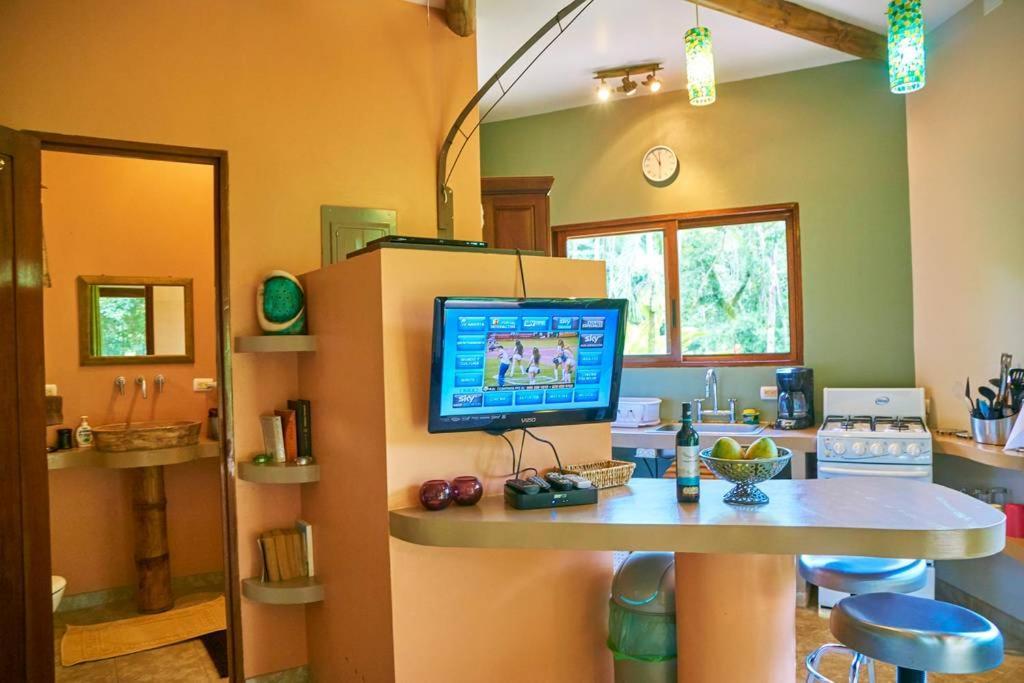 Manoas Bed & Breakfast Uvita Luaran gambar
