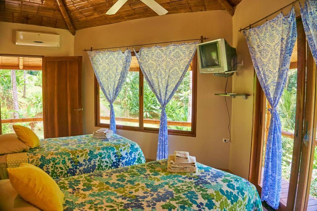 Manoas Bed & Breakfast Uvita Luaran gambar